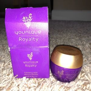 Younique Exfoliating Mask